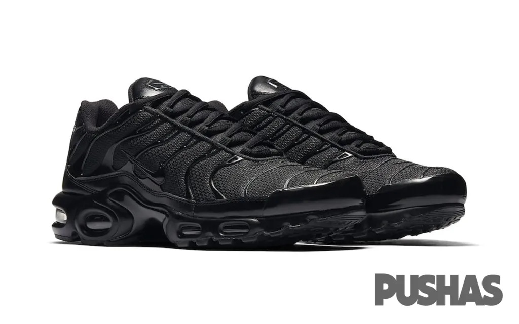 Air Max Plus 'Triple Black' GS (2020)