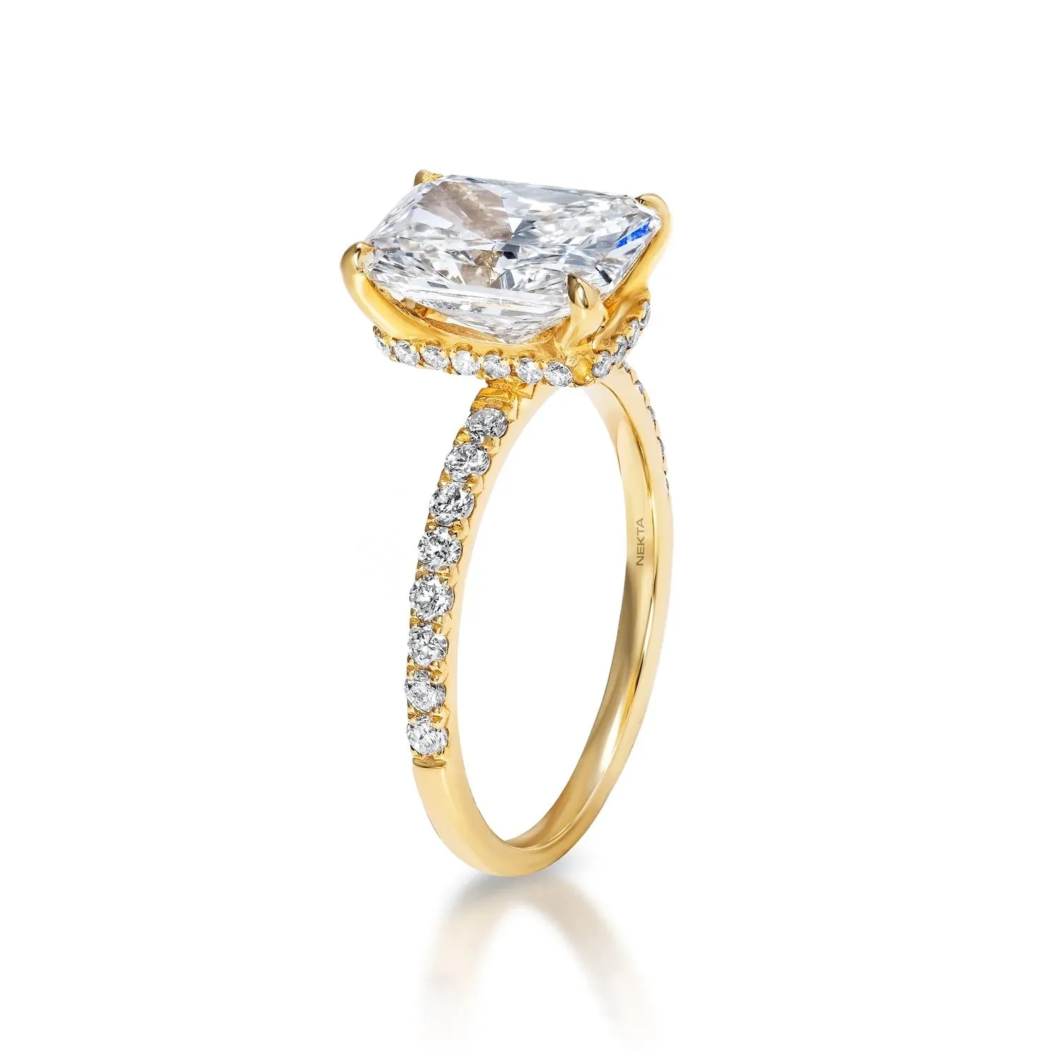 Louisa 3 Carats H VS1 Radiant Cut Lab Grown Diamond Engagement Ring in 18k Yellow Gold