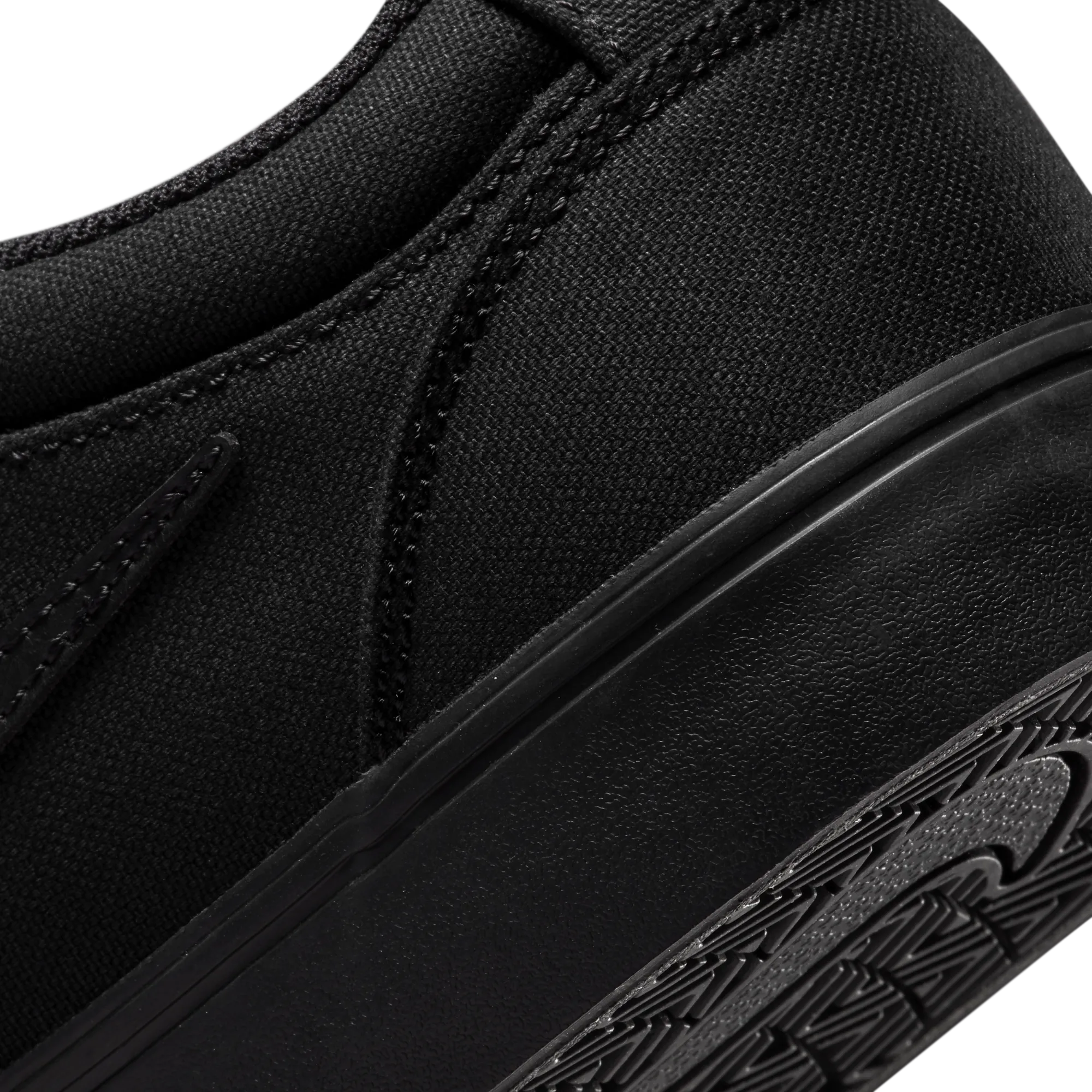 Nike SB Chron 2 Canvas Black/Black/Black