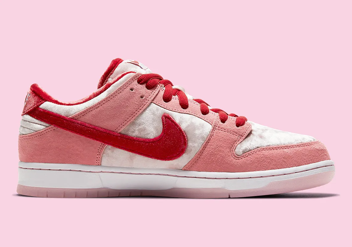 Nike SB Dunk Low StrangeLove Skateboards