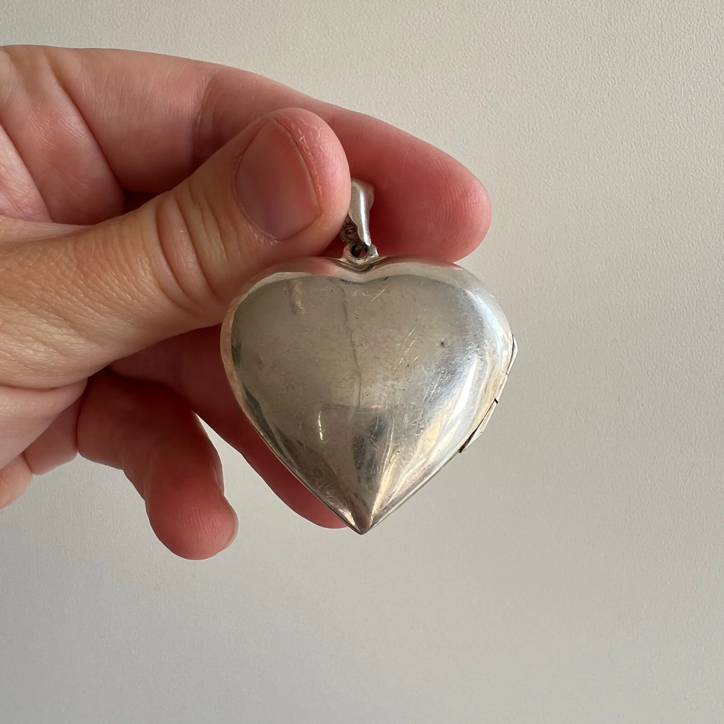 V I N T A G E // love filled memories / sterling silver large puffy locket / a pendant