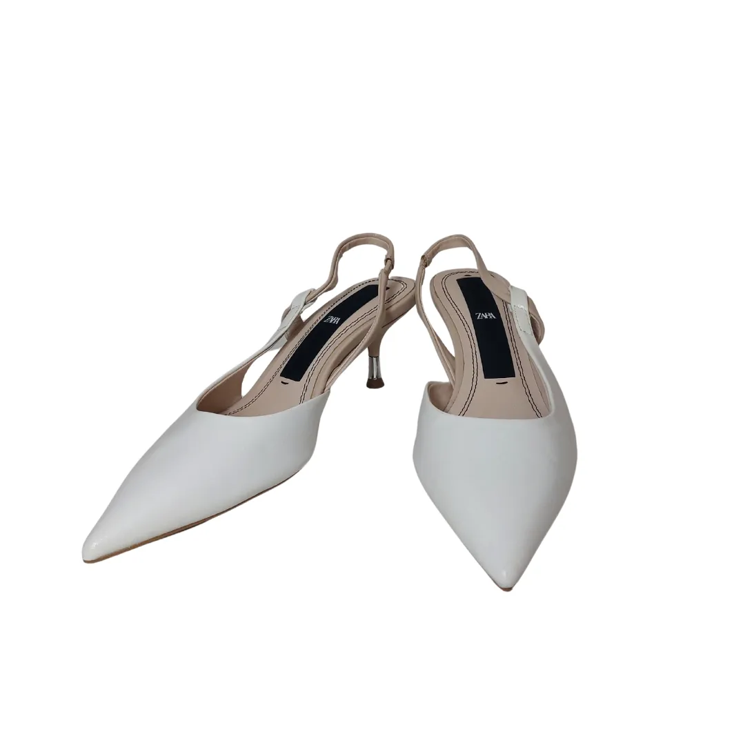 ZARA Beige & White Pointed Sling-back Kitten Heels | Like New |